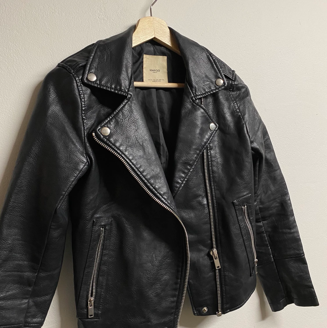 Cool jeansjacka från MANGO