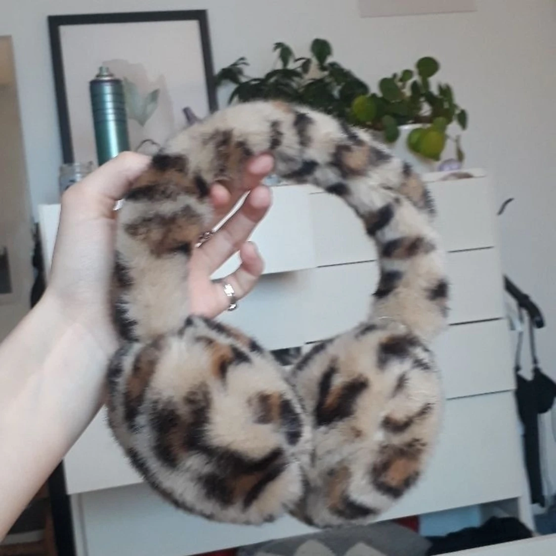 Öronmuffar i leopardmöster  - 90