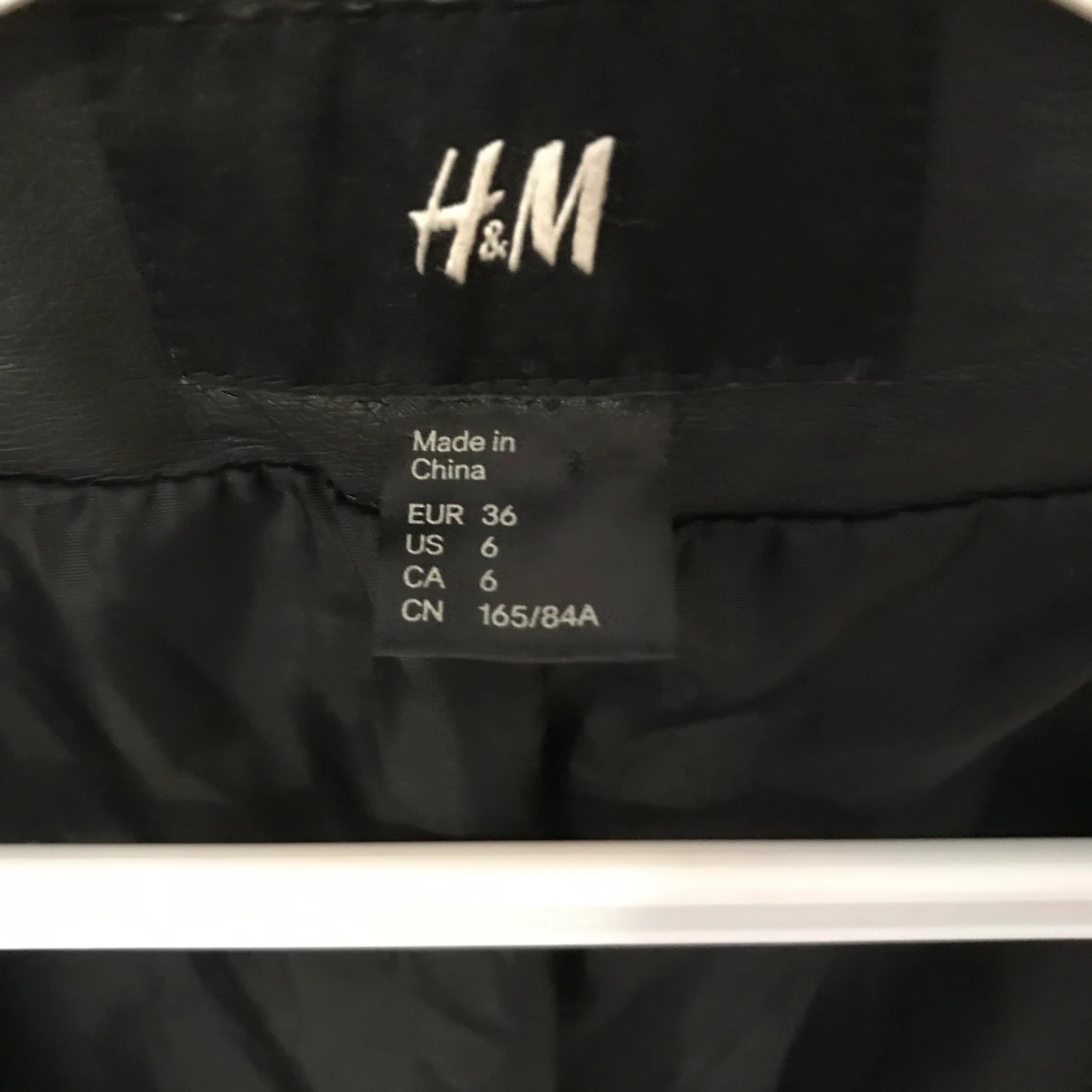 H&M ”läder” jacka  - 91
