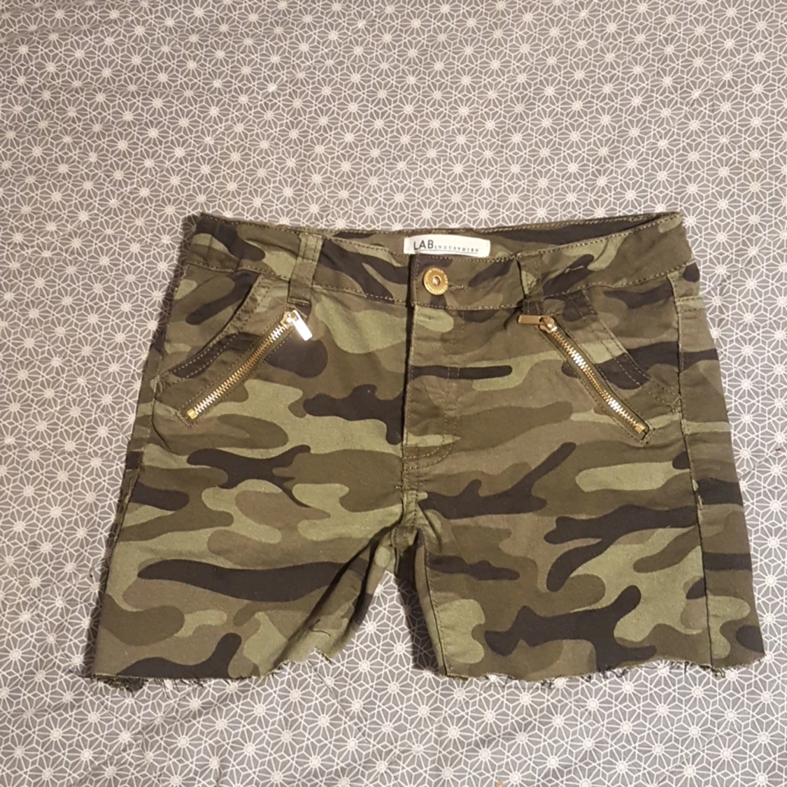 Milliter shorts.