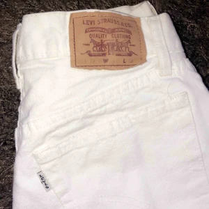  - Tyvärr Har blivit småa på mig och inte kommer till använda fraktar järna💖 priset kan diskuteras 👍🏻