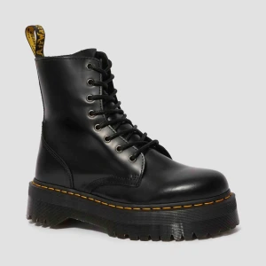 - Helt nya och oanvända Dr Martens Jason Platform Boot i storlek 39. Säljer pga felköp. Hämtas i Sollentuna alt köpare står för frakt. 