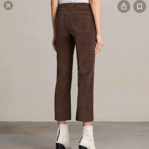  - Allsaints byxor, svarta velvet kick flare model. Nypris 1400kr   Används då gånger. Stretching model, super skön! 