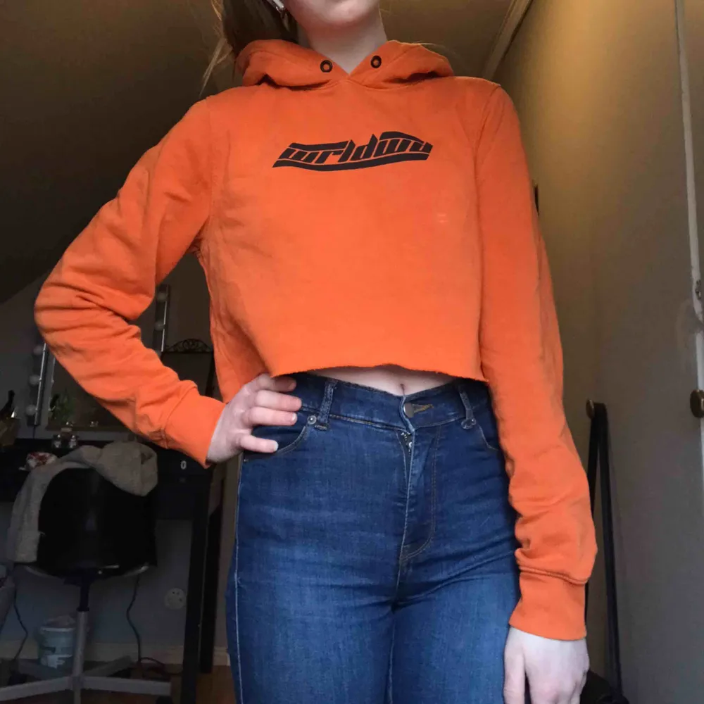 Fin orange hoodie!❤️. Hoodies.