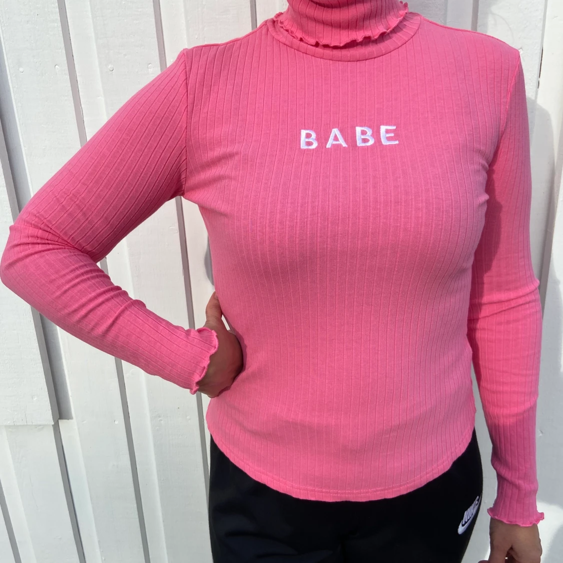 Rosa polotröja med tryck - 90