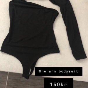 One arm bodysuit  - Ny , något jag inte haft chansen att använda ännu, väldigt skön att ha på