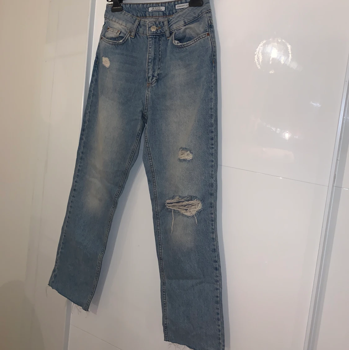 Jeans med slitning  - 90