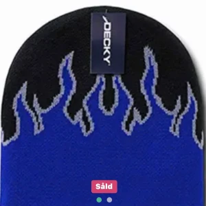 Mössa - Mössa köpt här på plick, använd några gånger men knappt mycket. Tar frakt 