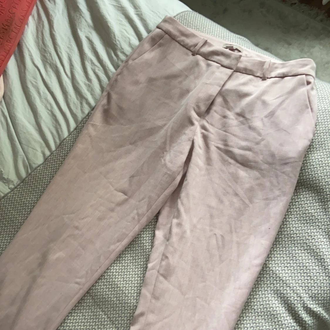 Snygga kostymbyxor i gammalrosa från H&M - 91