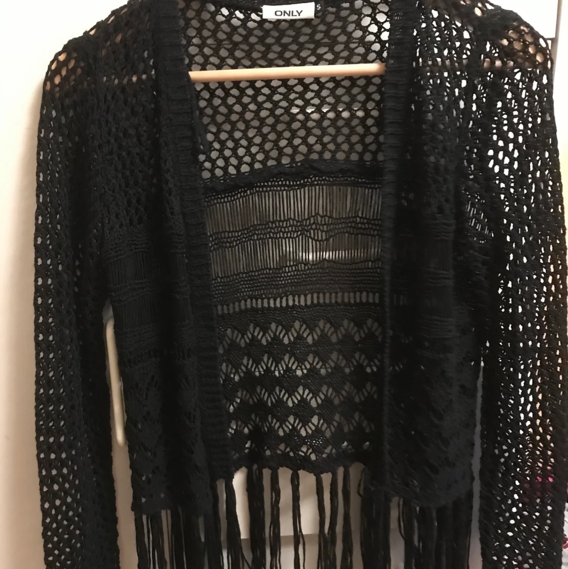 Stickad svart tröja strl S - 91