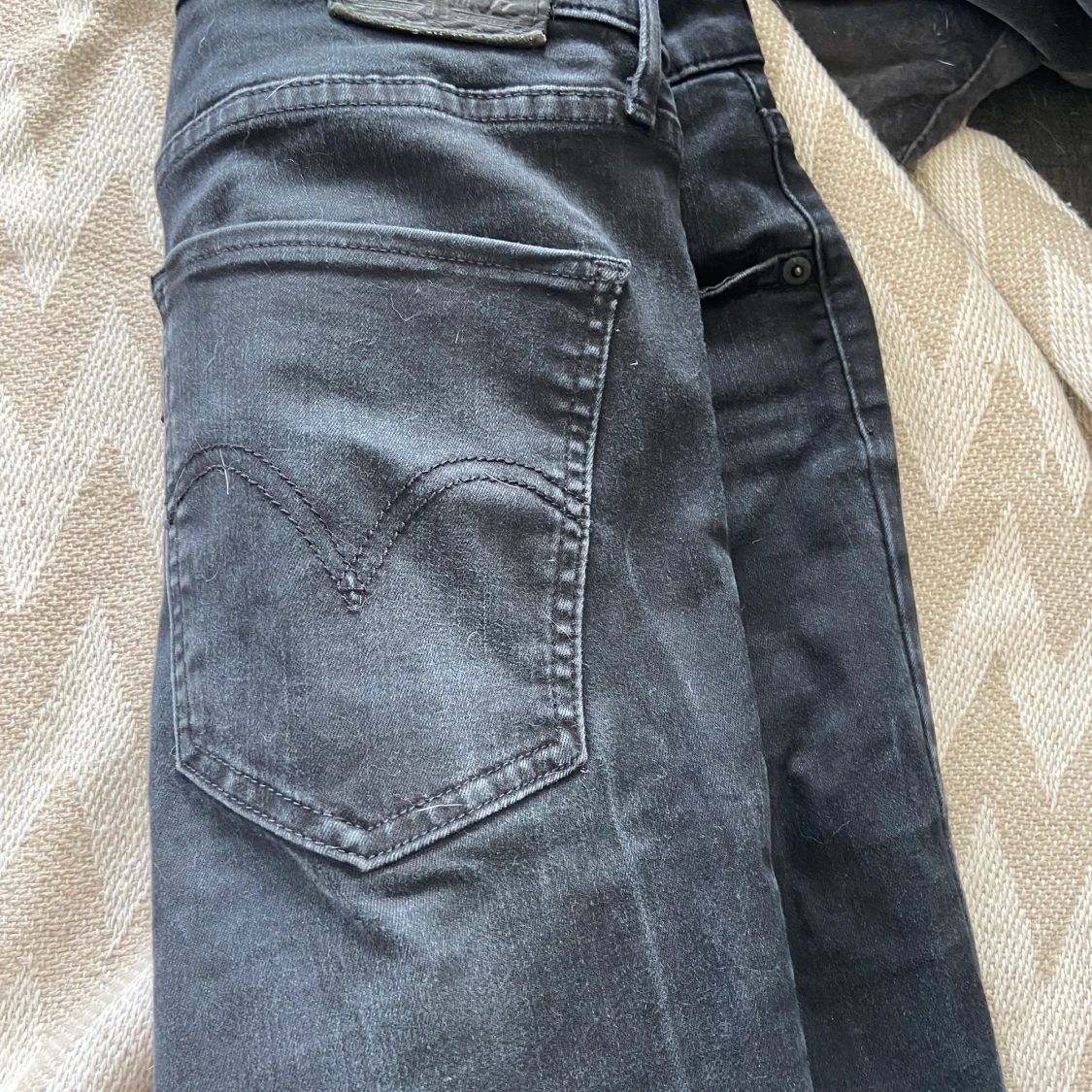 Levis i snyggt svart färg! - 91