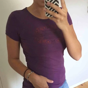  - Snygg basic tröja från Levi’s💕 Frakt 20