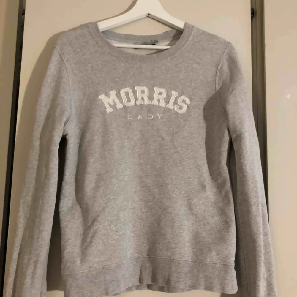 Sweatshirt från Morris strl S Knappt använd,fint skick  (Säljes pågrund av för liten). Hoodies.