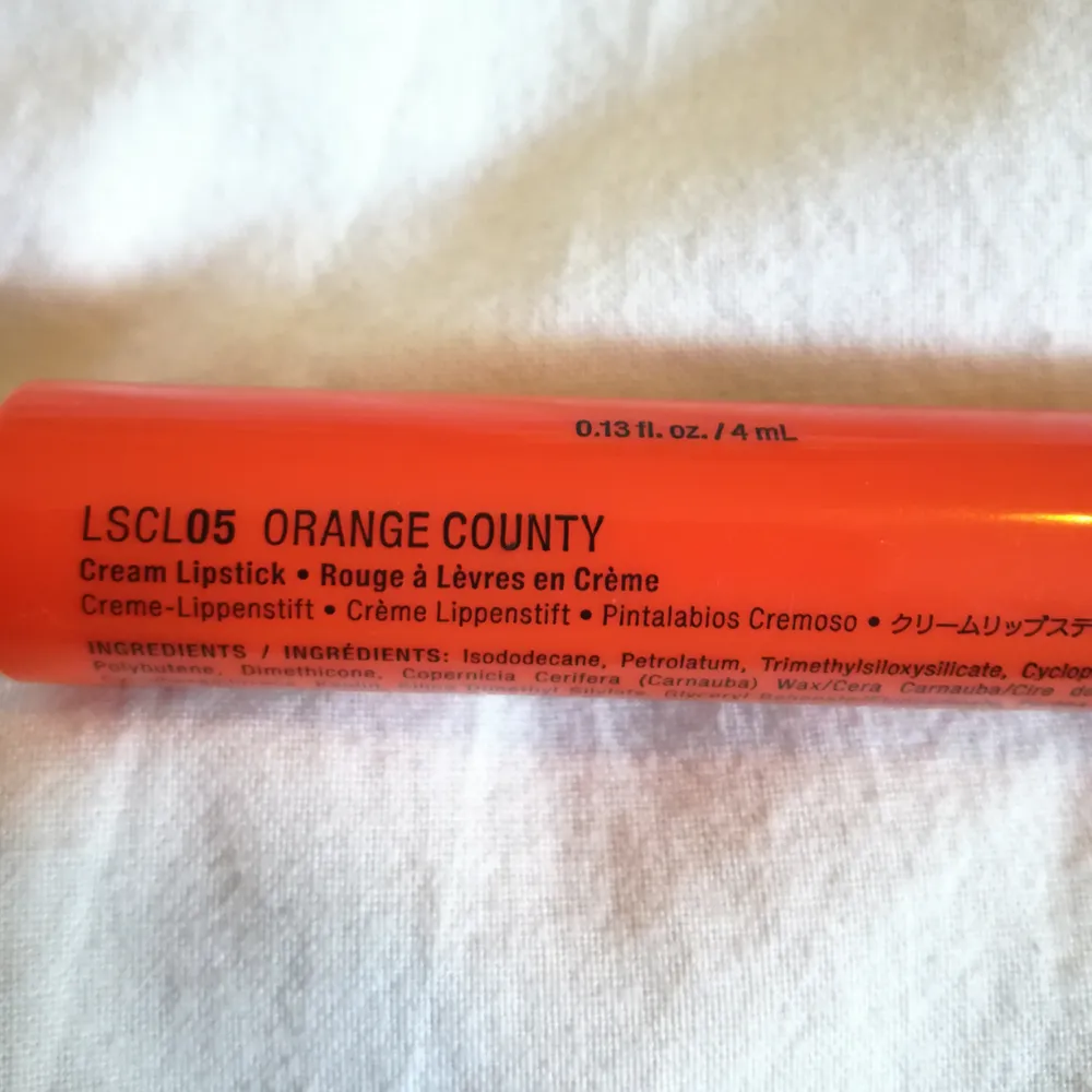 NYX Liquid Suede i färgen Orange County!! Sjukt coolt oranget Liquid lipstick som endast är testat ca 1-2 gånger.  Perfekt färg på sommaren!! 🌞🌞  Jag fraktar gärna!!. Övrigt.