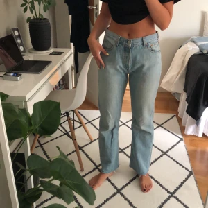 Vintage Levi’s - Avklippta vintage levi’s i modell 501. Storlek 30/32, passar någon som är runt M skulle jag säga!