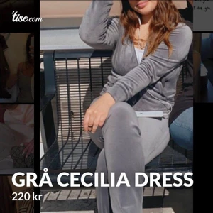 Storleks S  - Gråa mjukisar använd 2-3 gånger, säljer denna pga att jag inte passar i sånna typer av mjukisar. Jätte bra skick 