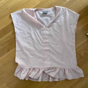 Blus - Fin blus från veromoda! Storlek xs! Köparen står för frakt!