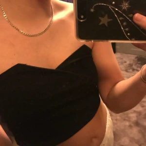 Fest topp - Jätte snygg fest topp, super skön och snygg till låga jeans