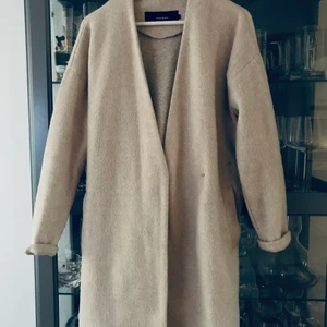 Kappa - Biege kappa från Vero Moda. Strl S. Frakt ingår🤩