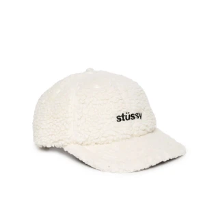 Stussy keps - Keps från Stussy i fluffigt material