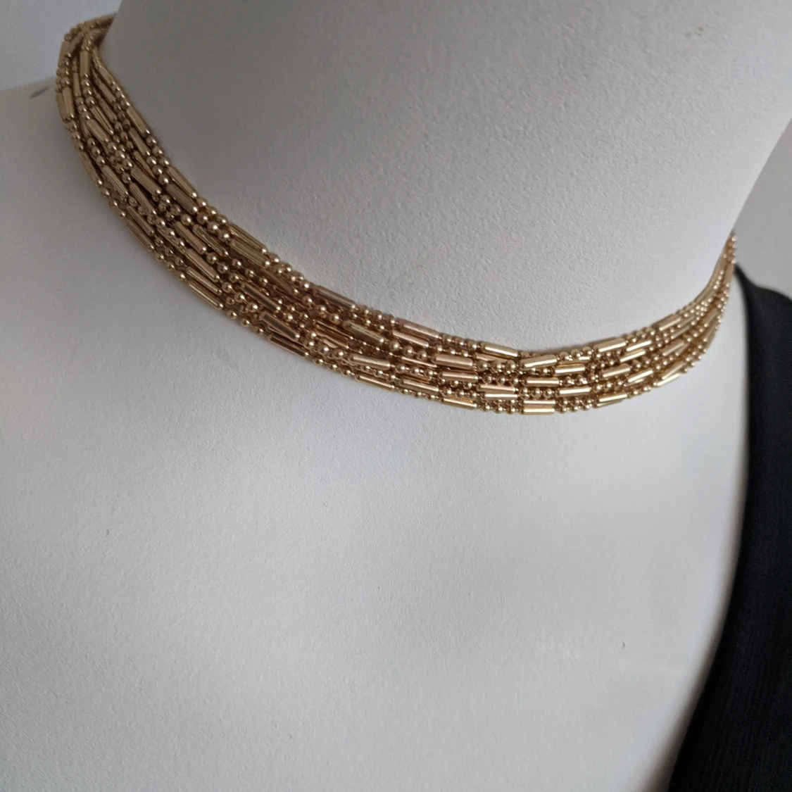 Halsband i metall - 90