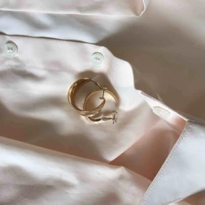  - Söta små örhängen 