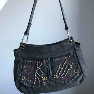  - Näst intill oanvänd! Vintage väska💋