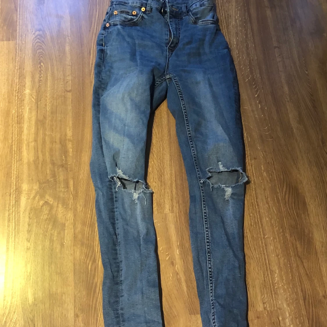 lager 157 skinny & ripped jeans. Strl S - 91