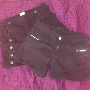 Shorts - Två svarta shorts i strl 38 & 170.