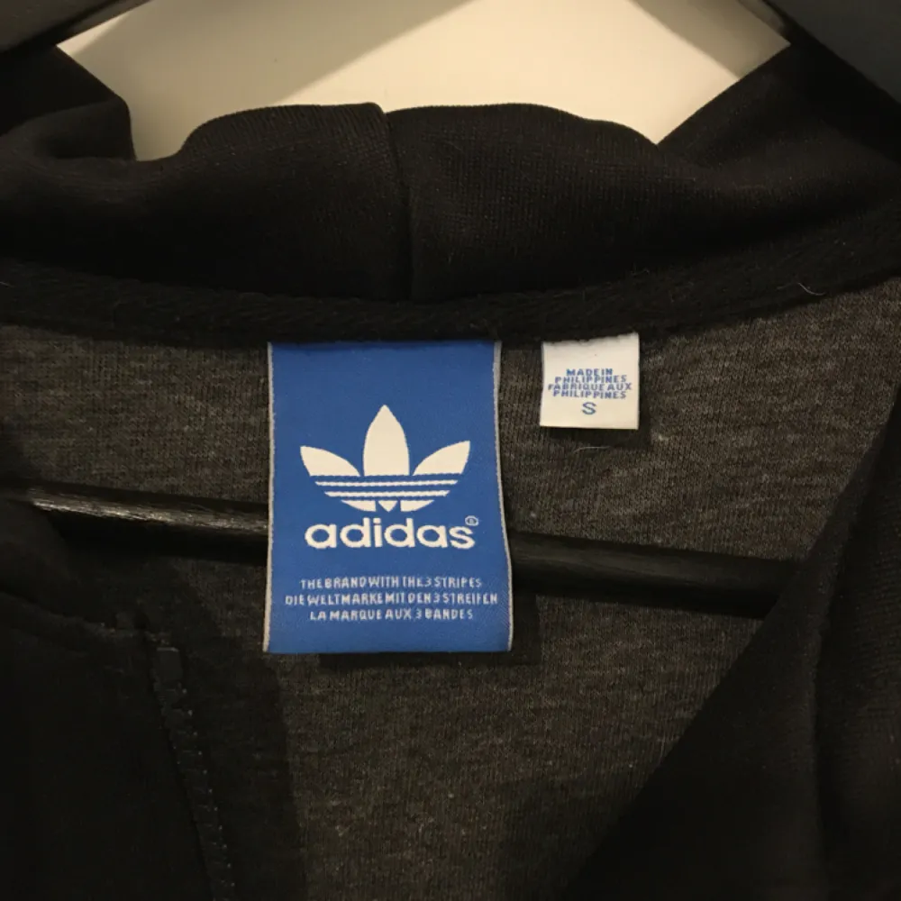 Adidas Originals Skick 10/10 Small 250 kr prutat och klart. Hoodies.
