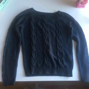  - Benetton tröja Fint skick Mörk blå