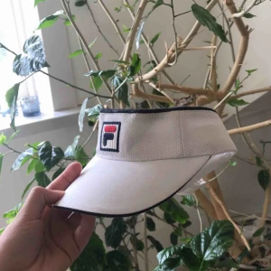  - FILA keps - kan justera storleken själv 🌹 köpare står för frakt