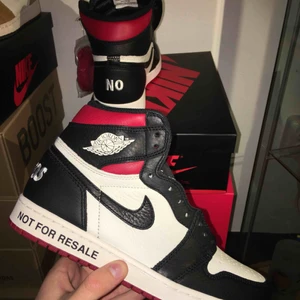  - Nike Air Jordan 1 Not For Resale | Storlek EU 42 / US 8.5 | Helt nya, oanvända med tags!