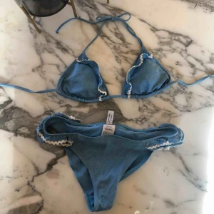  - Bikini från & other stories  Inte använd