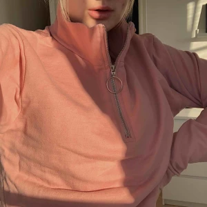  - Tjocktröja/långärmad tröja från NAKD, polo med dragkedja! Nyskick