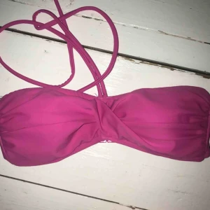  - En bikini i 34. För liten så säljer❤️💕