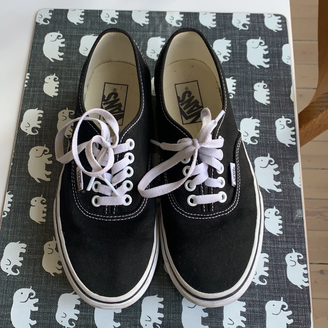 Vans Authentic Shoes storlek 38,5 - 90