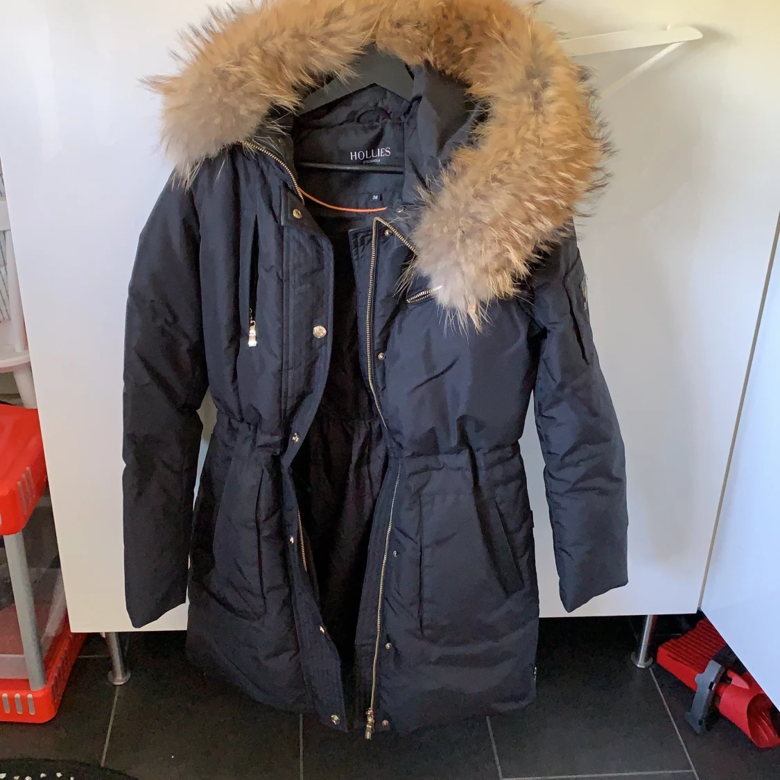 Lång Hollies jacka med äkta päls 