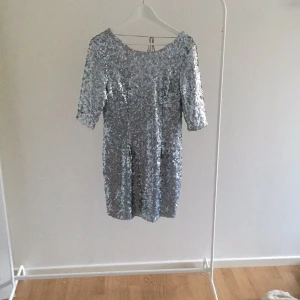  - Har storleken s, men passar även m