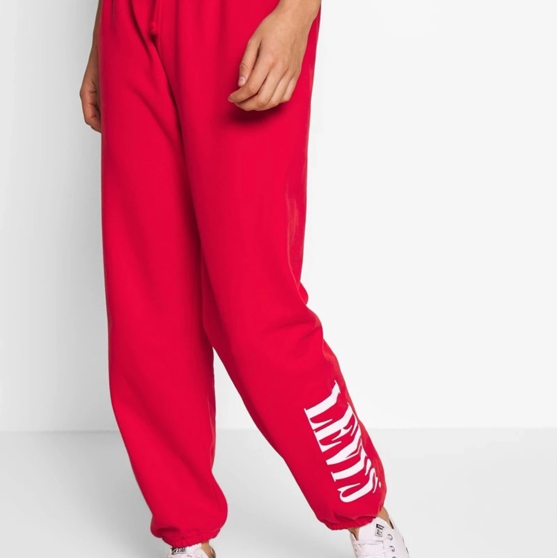 Levi’s sweatpants  - 90