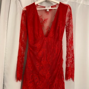 Red dress from Nelly - Jättefin röd klänning från Nelly. Aldrig använt 