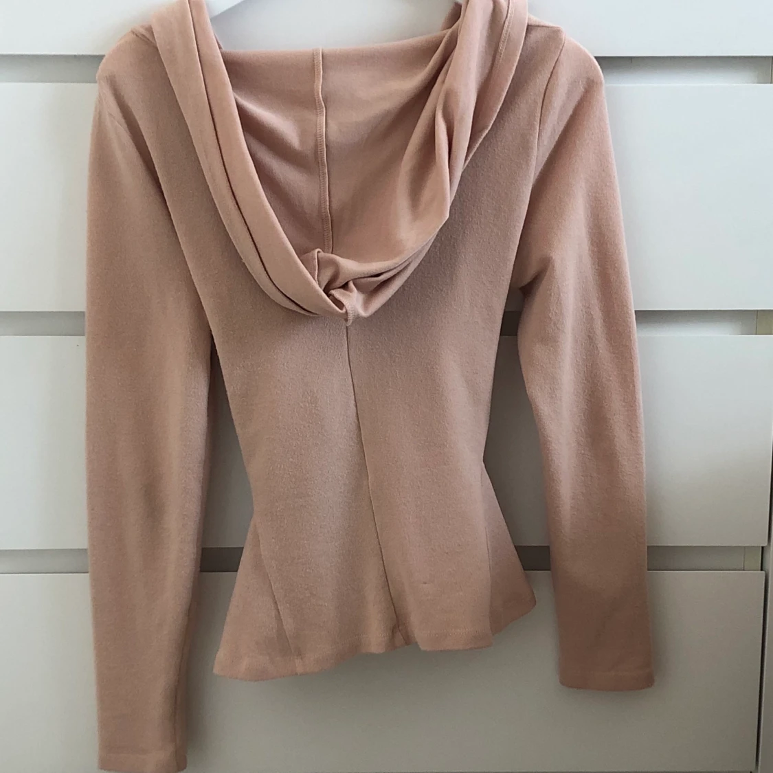 Puderrosa kofta i storlek M - 90