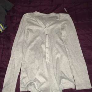  - Grå body köpt på wish