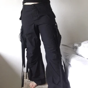  - Ufo-pants i storlek S/M +42 för frakt