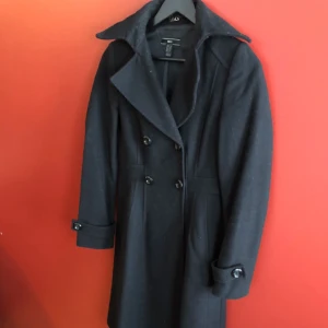  - Super elegant coat, size S, maybe even XS