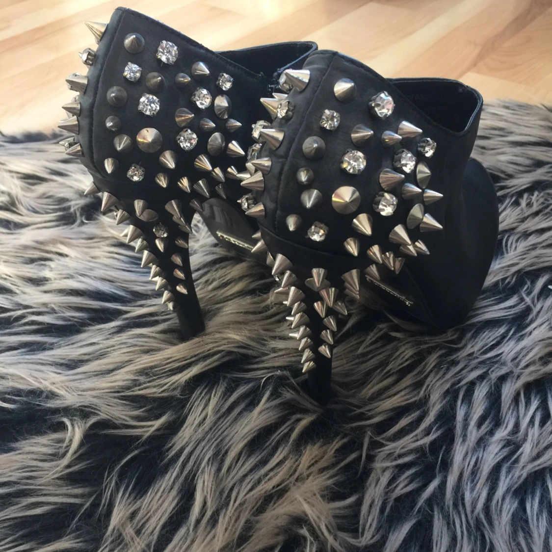 BOSS ASS BITCH HEELS