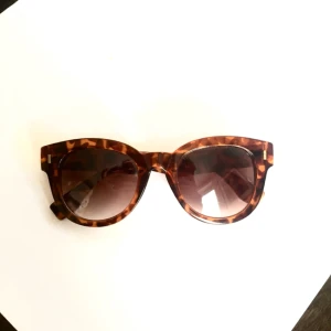  - Superfina Celine lookalikes, frakt ingår!