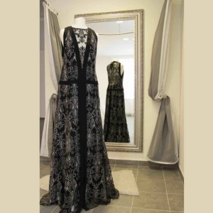 Ny klänning - Nanatte Lepore klänning.  Ny med etiketterna kvar.  Passar M/EU38/US10. Made in New York. Original pris 498$.