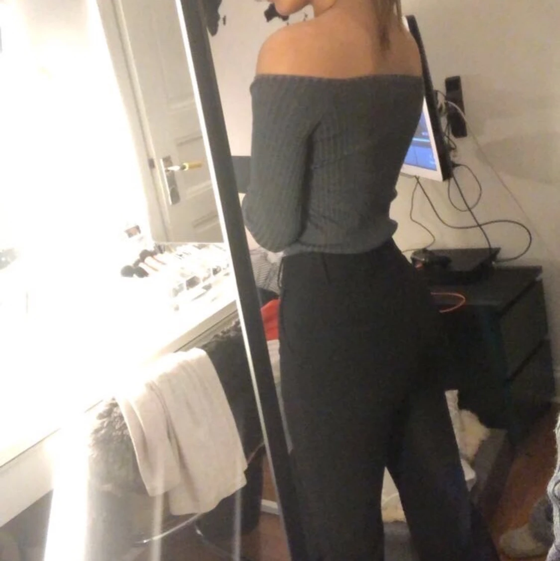 Ribbad off shoulder - 90