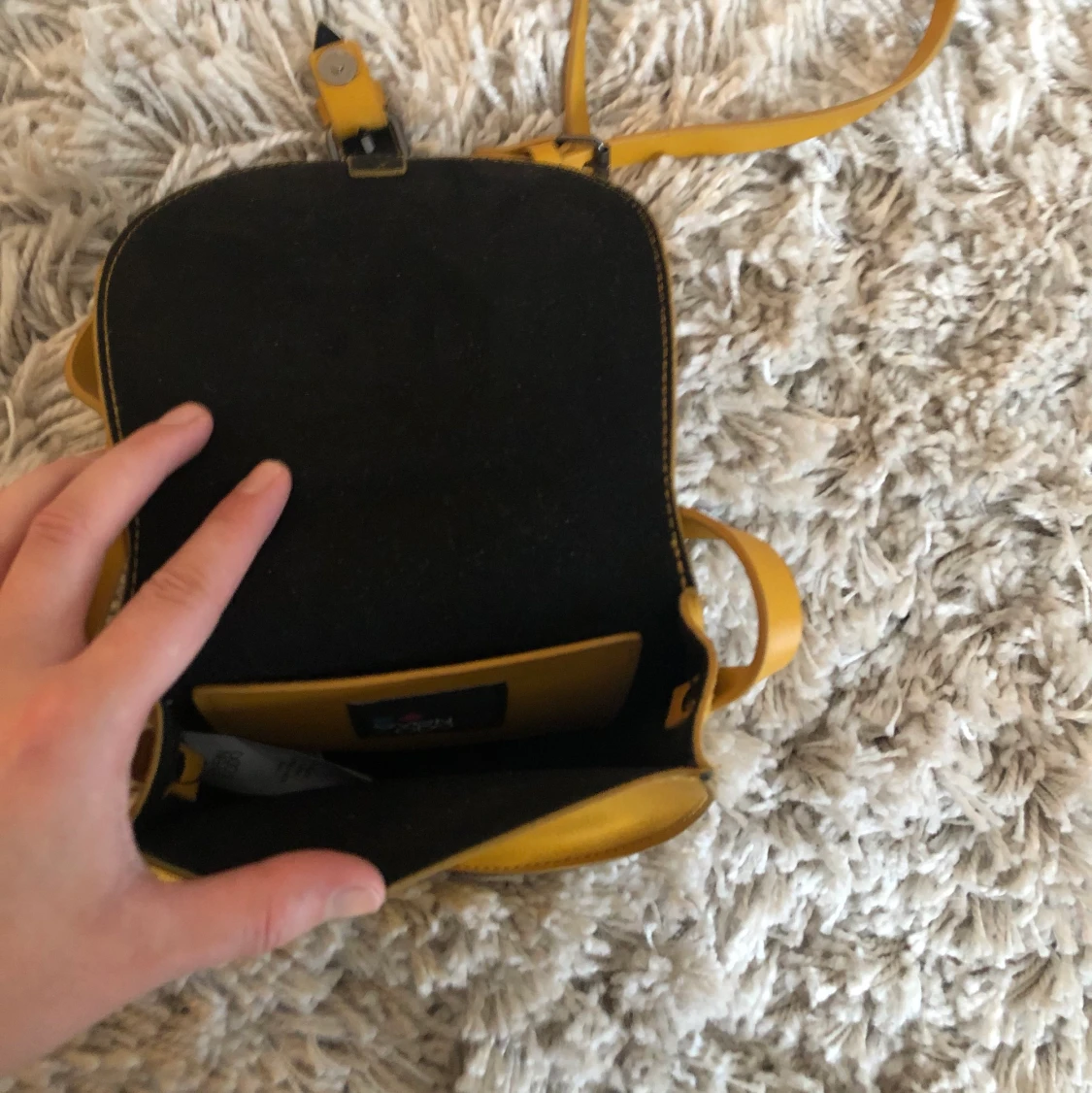 Gul väska - 91